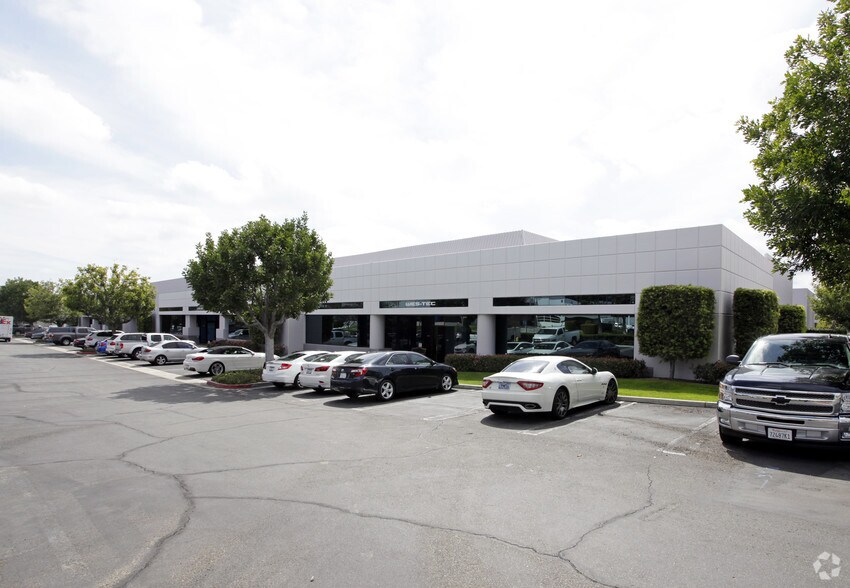 Primary Photo Of 15 Hammond, Irvine Research And Development For Lease