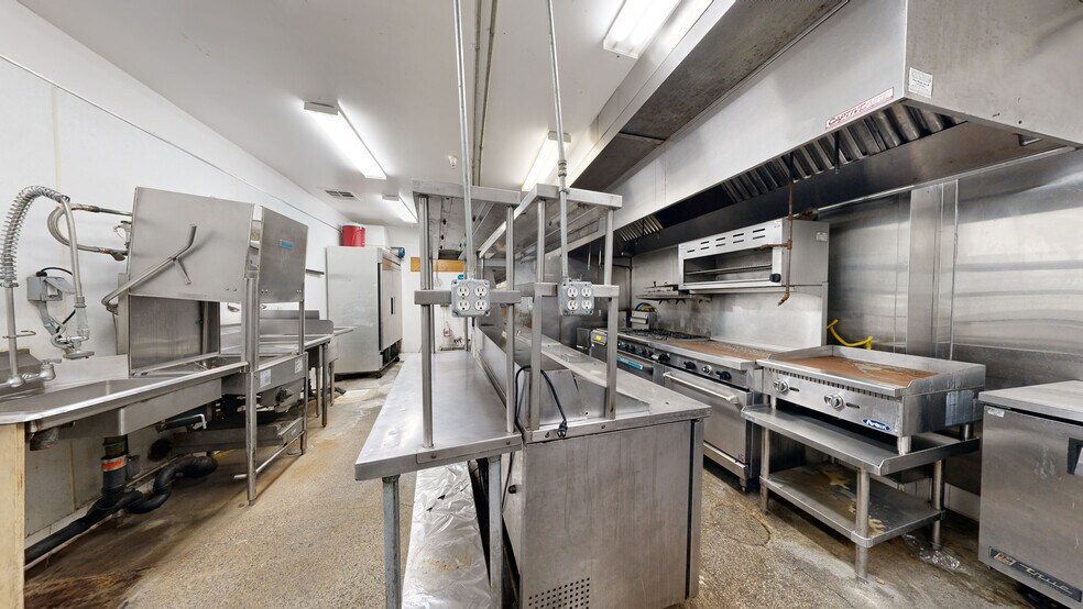 More Photos Of 801 S Grand Ave, Los Angeles Office For Lease