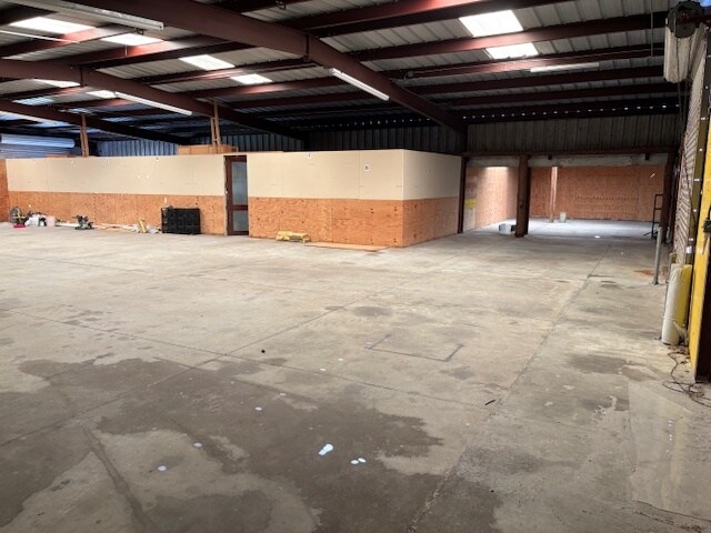 More Photos Of 952 Kenansville, Kenansville Warehouse For Lease