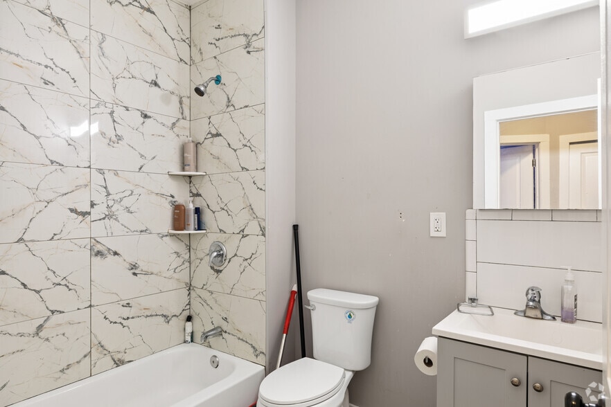 More Photos Of 7-9 Watsessing Ave, Bloomfield Storefront Retail Residential For Sale