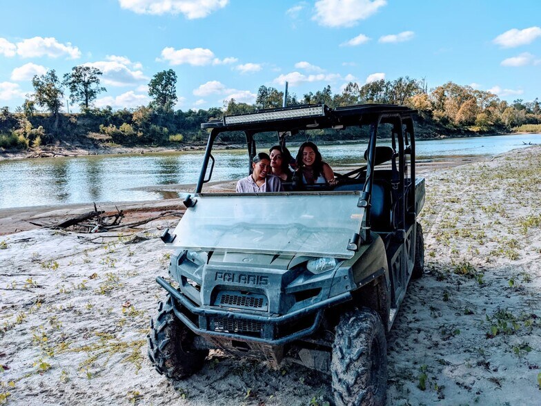More Photos Of 1948 County Rd, Goodrich Specialty For Sale