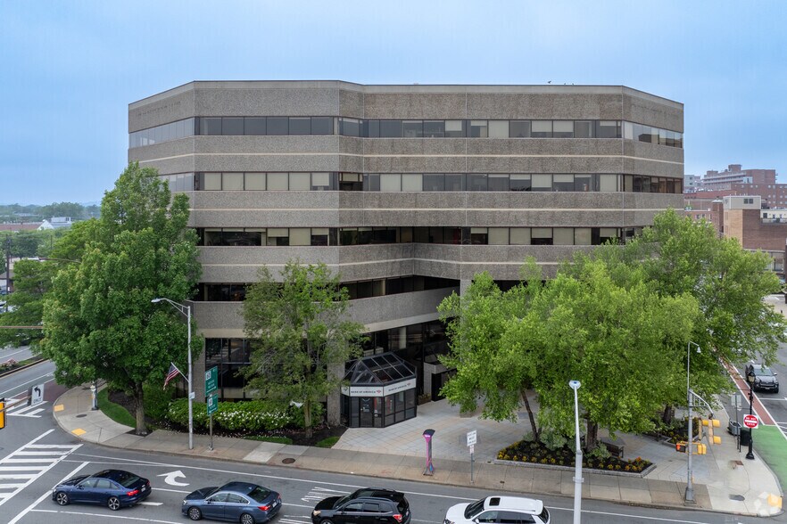 More Photos Of 350 Main St, Malden Office For Lease