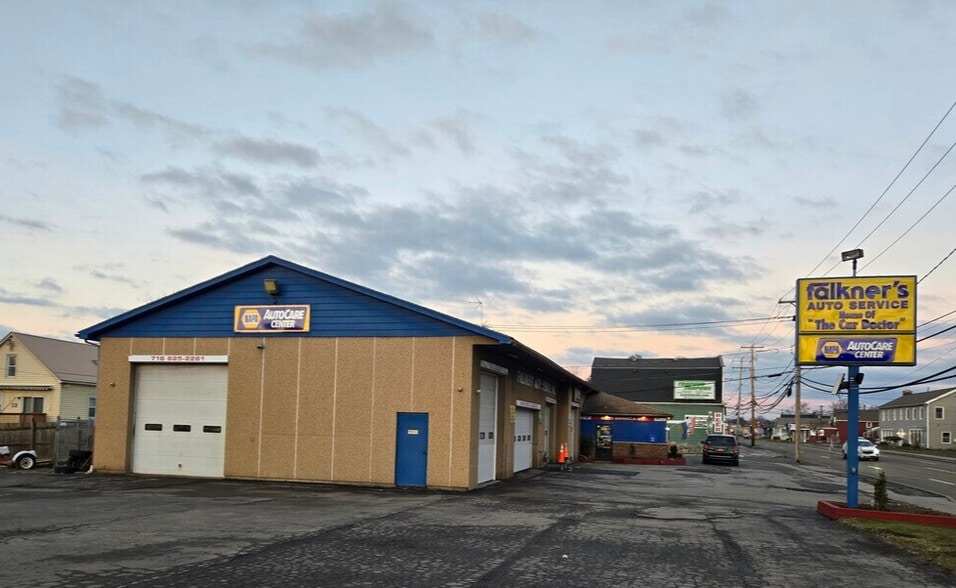 More Photos Of 2671 Seneca St, West Seneca Auto Repair For Sale