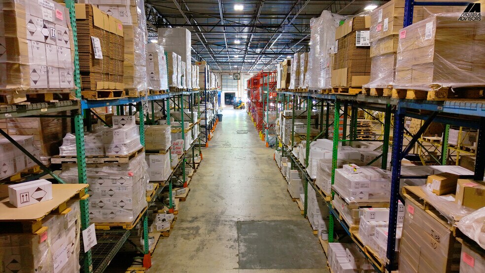 More Photos Of 1361-1363 NW 155th Dr, Miami Warehouse For Lease