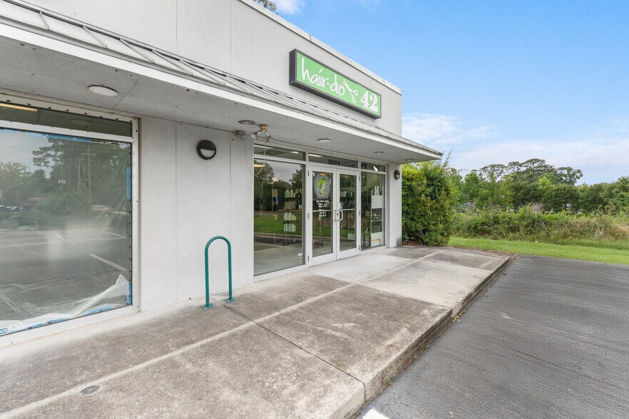 More Photos Of 10520 Abercorn St, Savannah Storefront For Lease