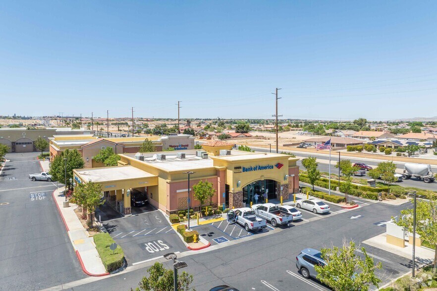 More Photos Of 19095 Bear Valley Rd, Apple Valley Bank For Sale