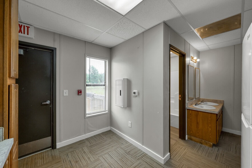 More Photos Of 2426 Crockett Martin Rd, Conroe Multifamily For Sale