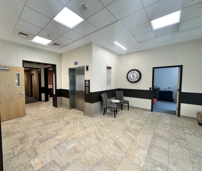 More Photos Of 4 Lan Dr, Westford Office For Lease