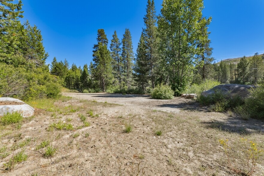 More Photos Of 21615-21581 Donner Pass Rd, Soda Springs Land For Sale