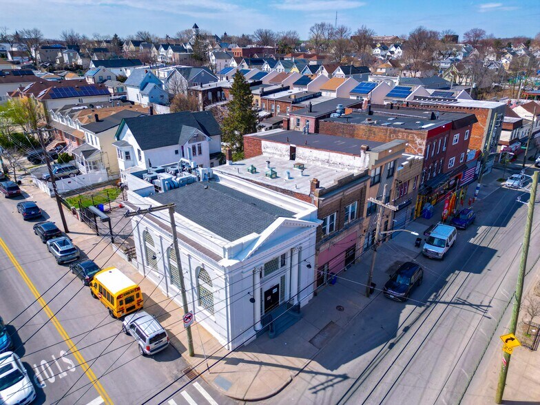 More Photos Of 2940 Richmond Ter, Staten Island Loft Creative Space For Sale