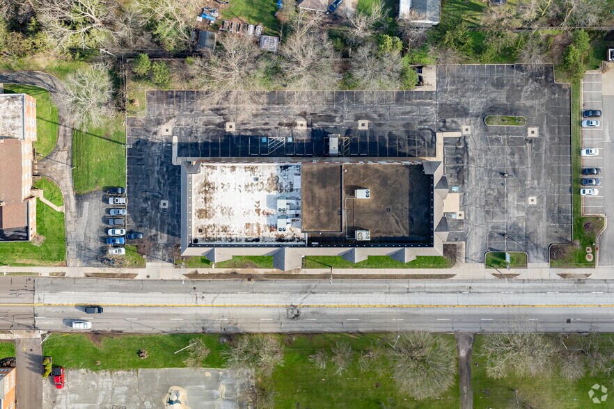 More Photos Of 21111 Chagrin Blvd, Beachwood Office For Lease