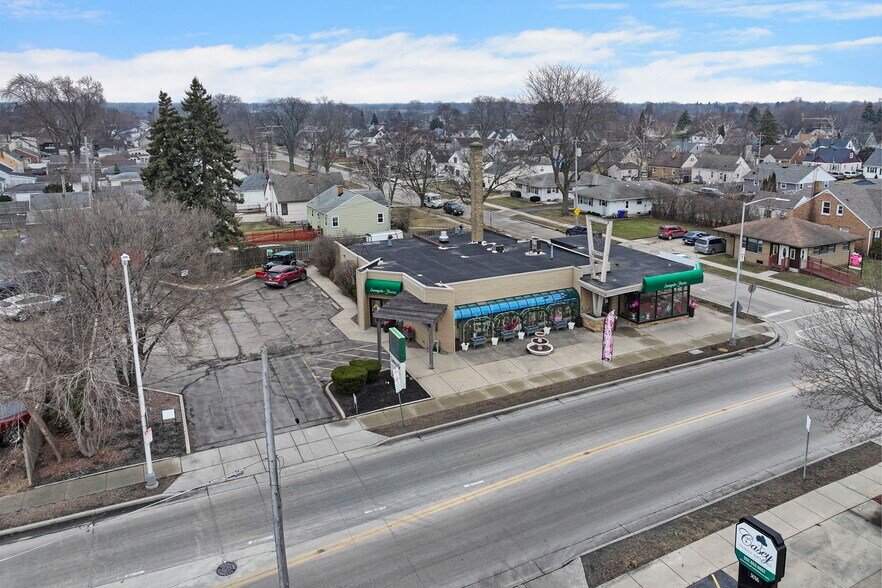 More Photos Of 3021 75th St, Kenosha Freestanding For Sale