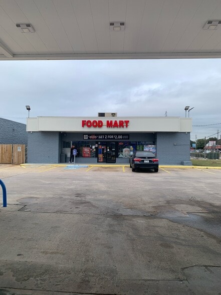 More Photos Of 101 W San Augustine St, Deer Park Convenience Store For Sale