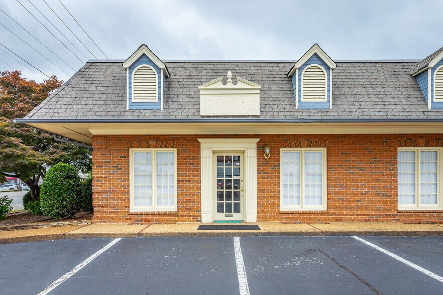 More Photos Of 5811 Lee Hwy, Chattanooga Medical For Lease