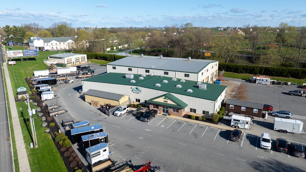 More Photos Of 2969 Lincoln Hwy E, Gordonville Flex For Lease