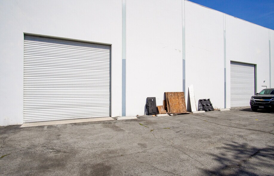 More Photos Of 11400 Downey Ave, Downey Warehouse For Lease