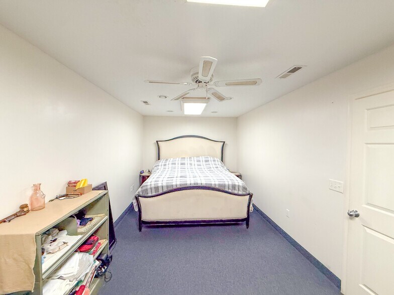 More Photos Of 2335 Columbia Hwy, Pulaski Office For Sale