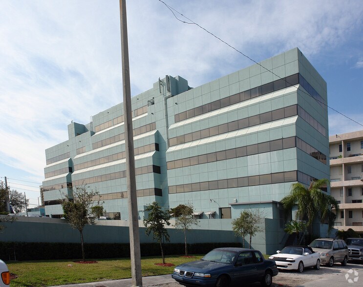 More Photos Of 351 NW Le Jeune Rd, Miami Medical For Lease