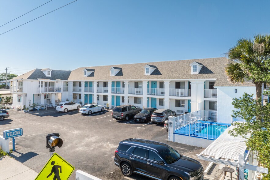 More Photos Of 107 Anastasia Blvd, Saint Augustine Hotel For Sale