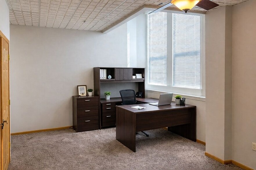 More Photos Of 600 W North St, Greenfield Apartments For Sale