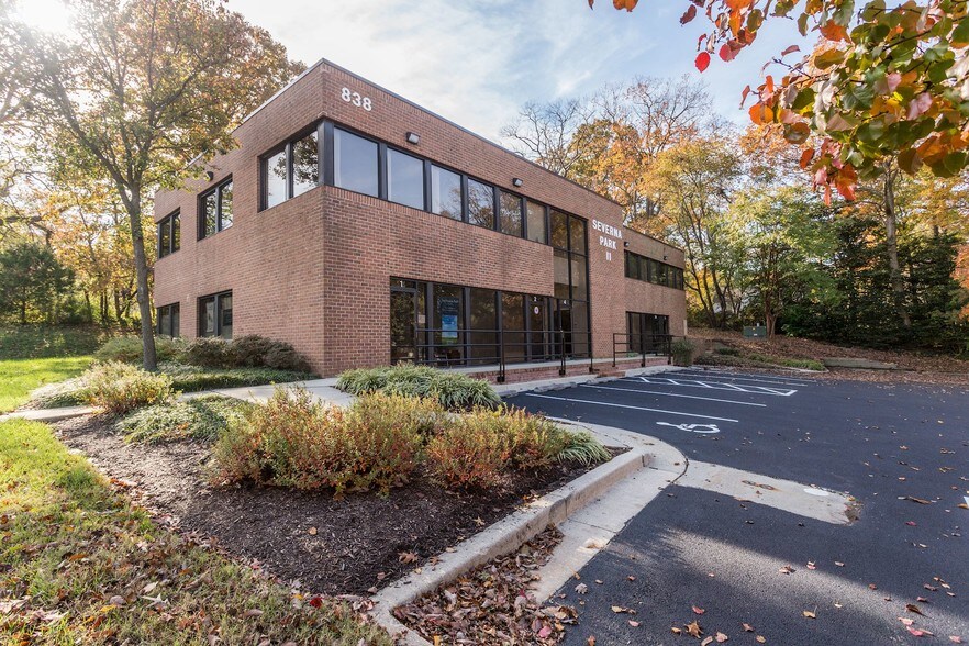 More Photos Of 838 Ritchie Hwy, Severna Park Office For Lease