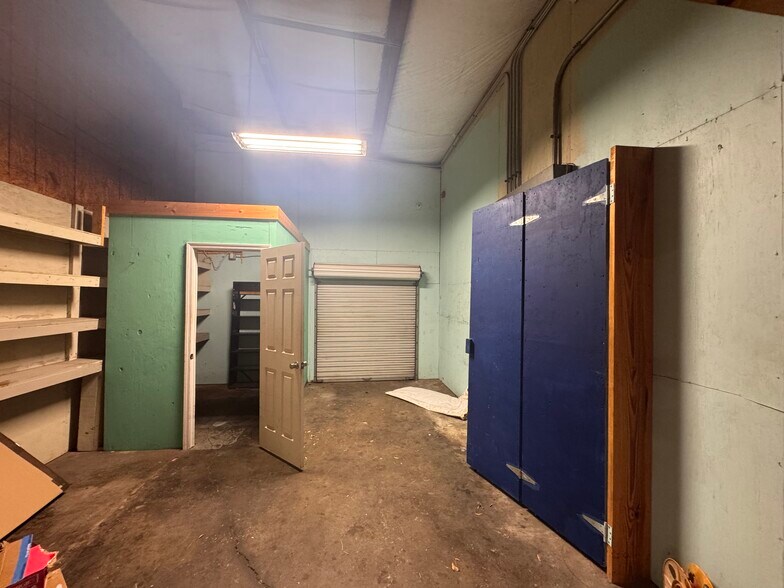 More Photos Of 2385 Corbett St, Jacksonville Warehouse For Lease