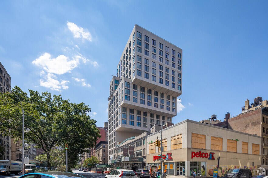 More Photos Of 2461 Broadway, New York Apartments For Lease