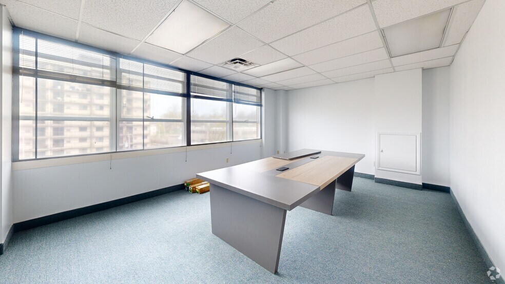 Primary Photo Of 731 James St, Syracuse Office Residential For Lease