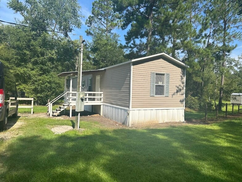 More Photos Of 154 NW Alpata Ct, Lake City Manufactured Housing Mobile Home Park For Sale