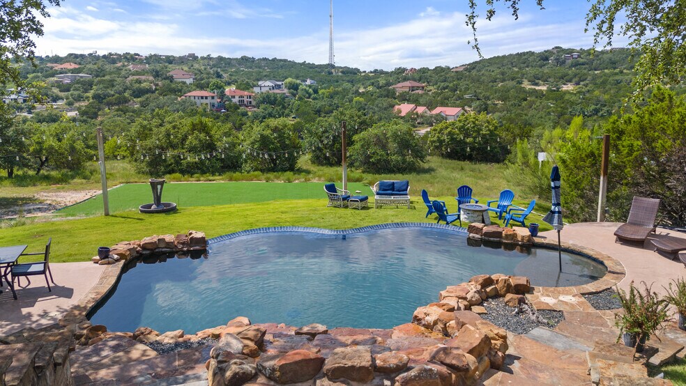 More Photos Of 4607 R O Dr, Spicewood Lodge Meeting Hall For Sale