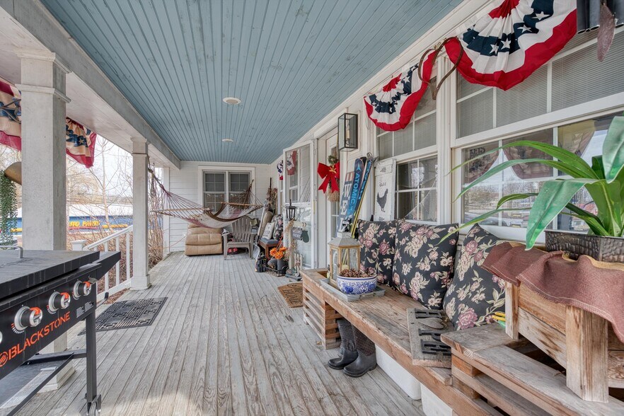 More Photos Of 1053 Wicker St, Ticonderoga Multifamily For Sale