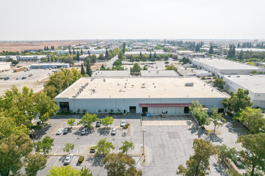 More Photos Of 11370 Sunrise Park Dr, Rancho Cordova Warehouse For Sale