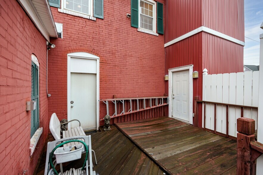 More Photos Of 46 Jefferson St, Brookville Storefront Retail Residential For Sale