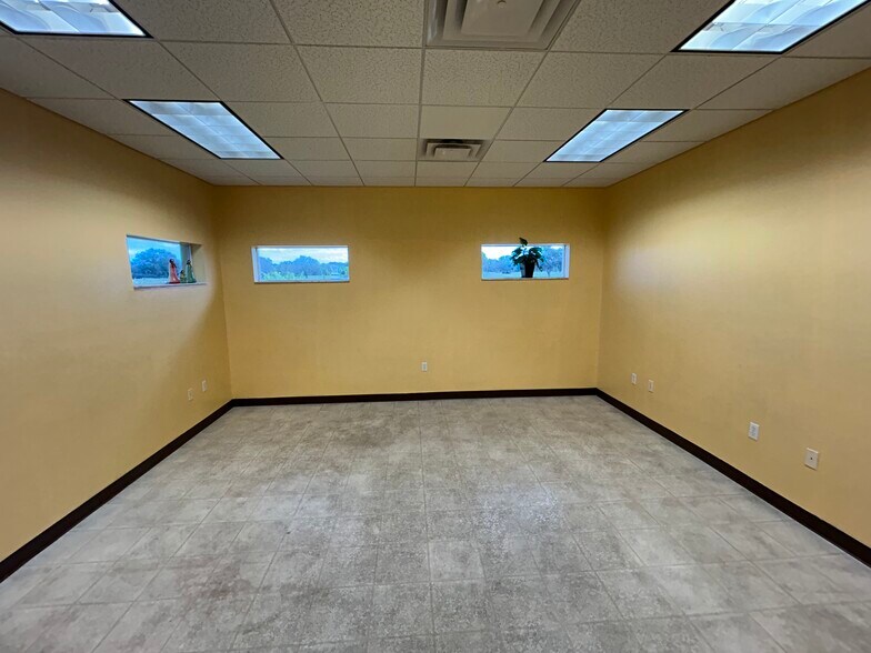 More Photos Of 7891 US Highway 17 S, Zolfo Springs Office For Sale