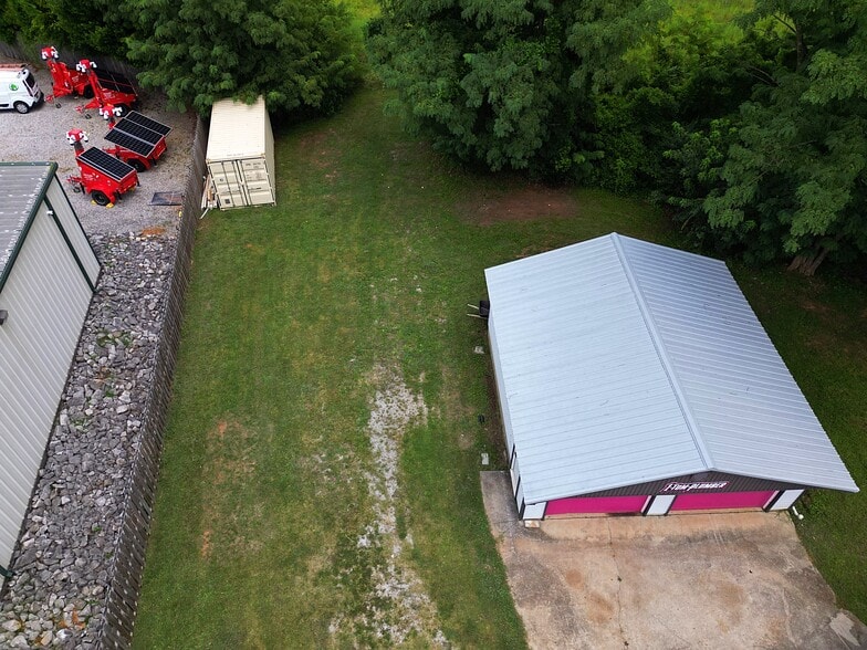 More Photos Of 1916 Jordan Ln NW, Huntsville Freestanding For Sale