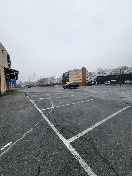 More Photos Of 808 N Ellsworth St, Allentown Warehouse For Sale