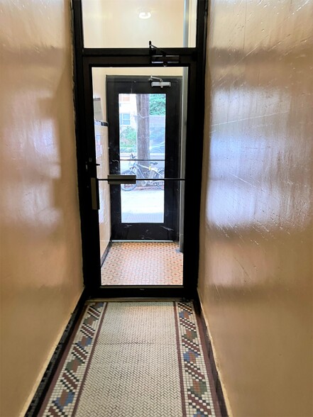 More Photos Of 1599 York Ave, New York Storefront Retail Residential For Sale