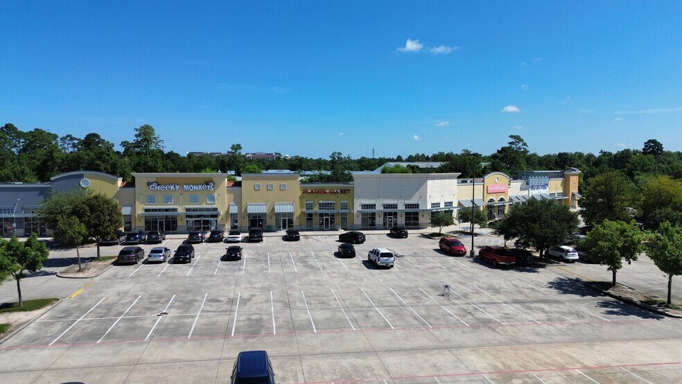 More Photos Of 17937-17945 I-45 S, Shenandoah Unknown For Lease