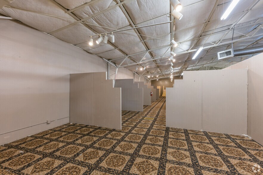 More Photos Of 708 N Nellis Blvd, Las Vegas Freestanding For Sale