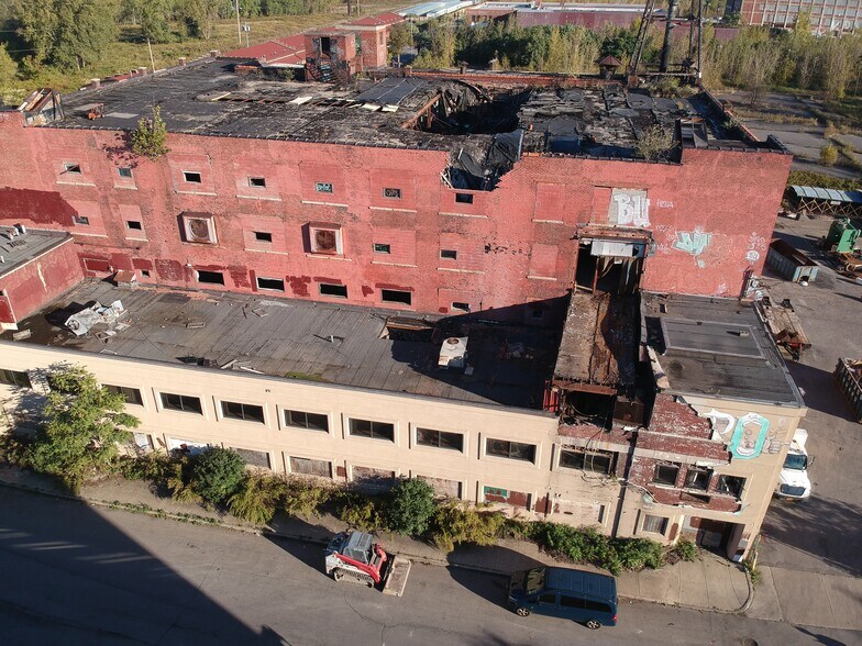 More Photos Of 57 Tonawanda St, Buffalo Office For Sale