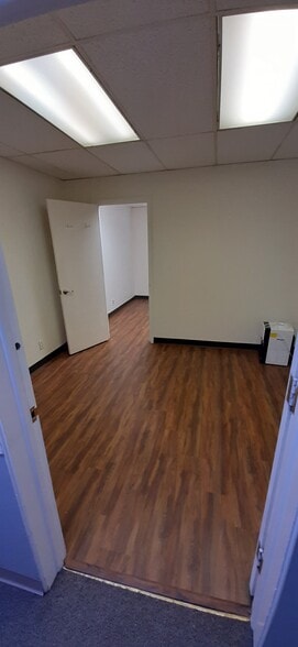 More Photos Of 130-150 Little Falls St, Falls Church Office For Sale