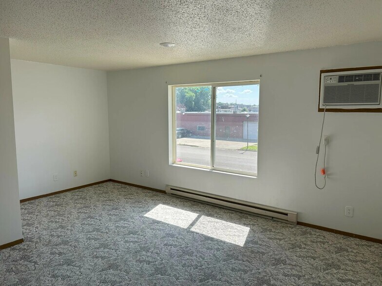 More Photos Of 411-415 S Henry St, Pierre Apartments For Sale