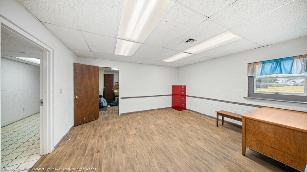 More Photos Of 729 E Main St, Salisbury Office For Sale