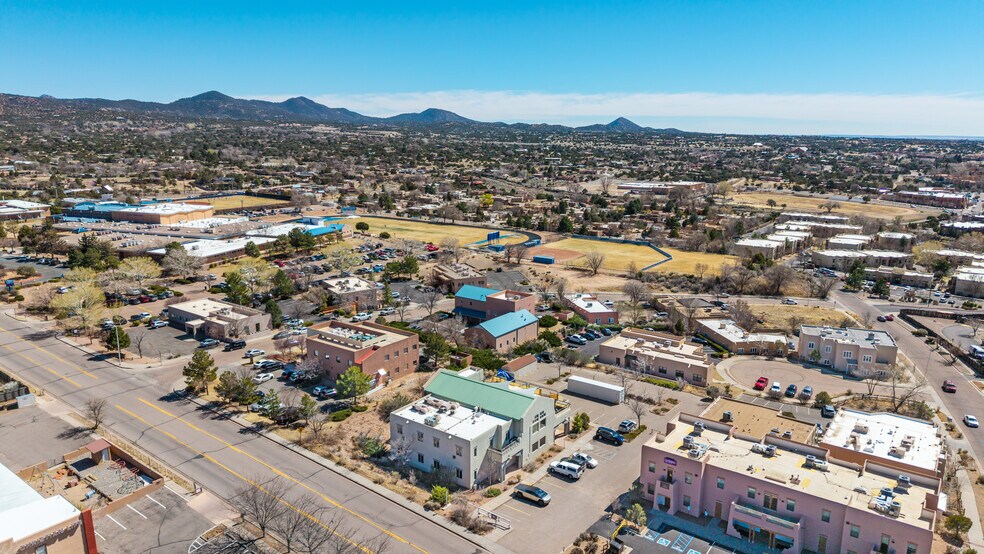 More Photos Of 124 Siringo Rd, Santa Fe Office For Sale