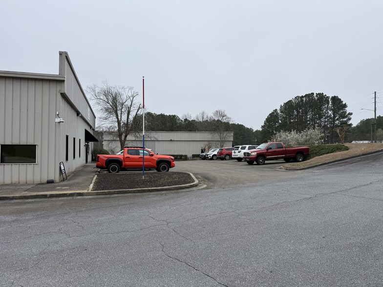 More Photos Of 126 P Rickman Industrial Dr, Canton Industrial For Lease