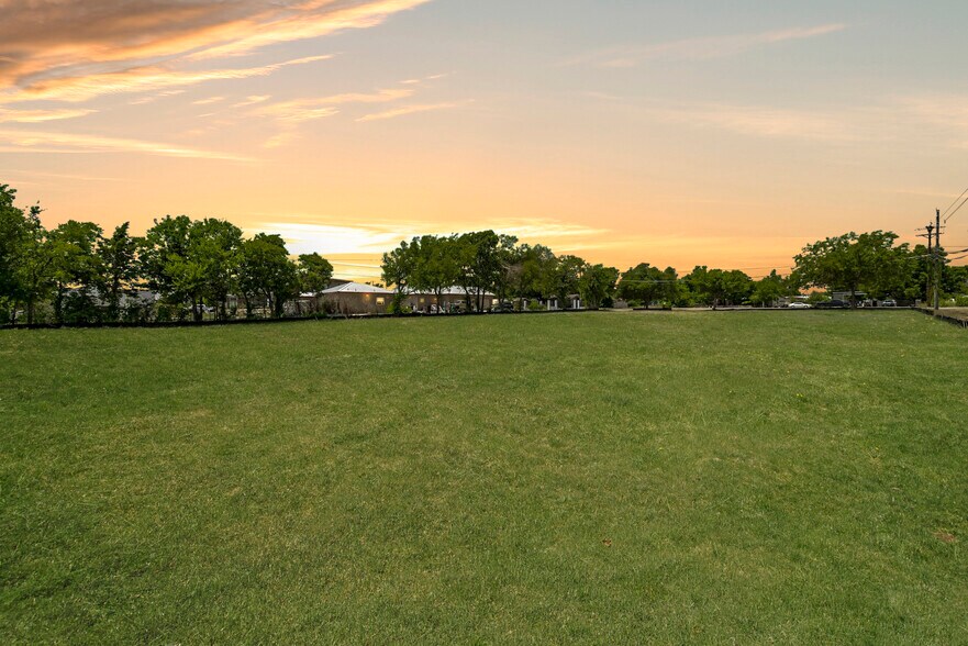 Primary Photo Of 16409 Summit Dr, Austin Land For Sale