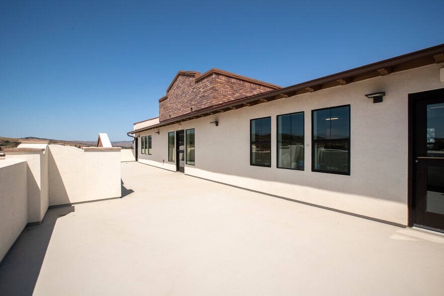 More Photos Of 155 E Clark Ave, Orcutt Office For Sale