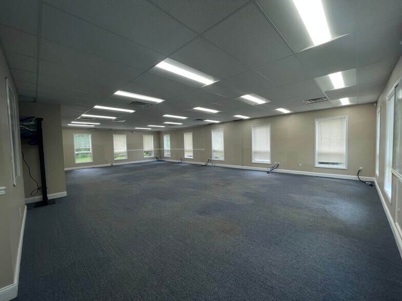 More Photos Of 115 US Highway 46, Mountain Lakes Medical For Lease