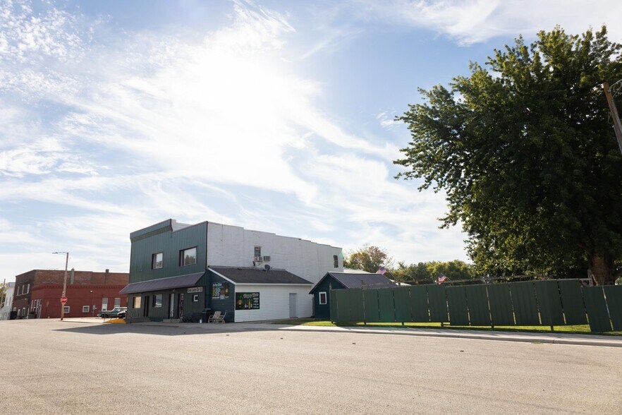 More Photos Of 103 W Main St, Hardwick Restaurant For Sale