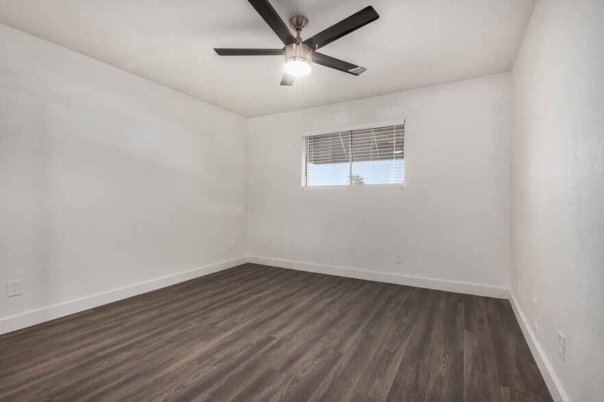 More Photos Of , Phoenix Multifamily For Sale